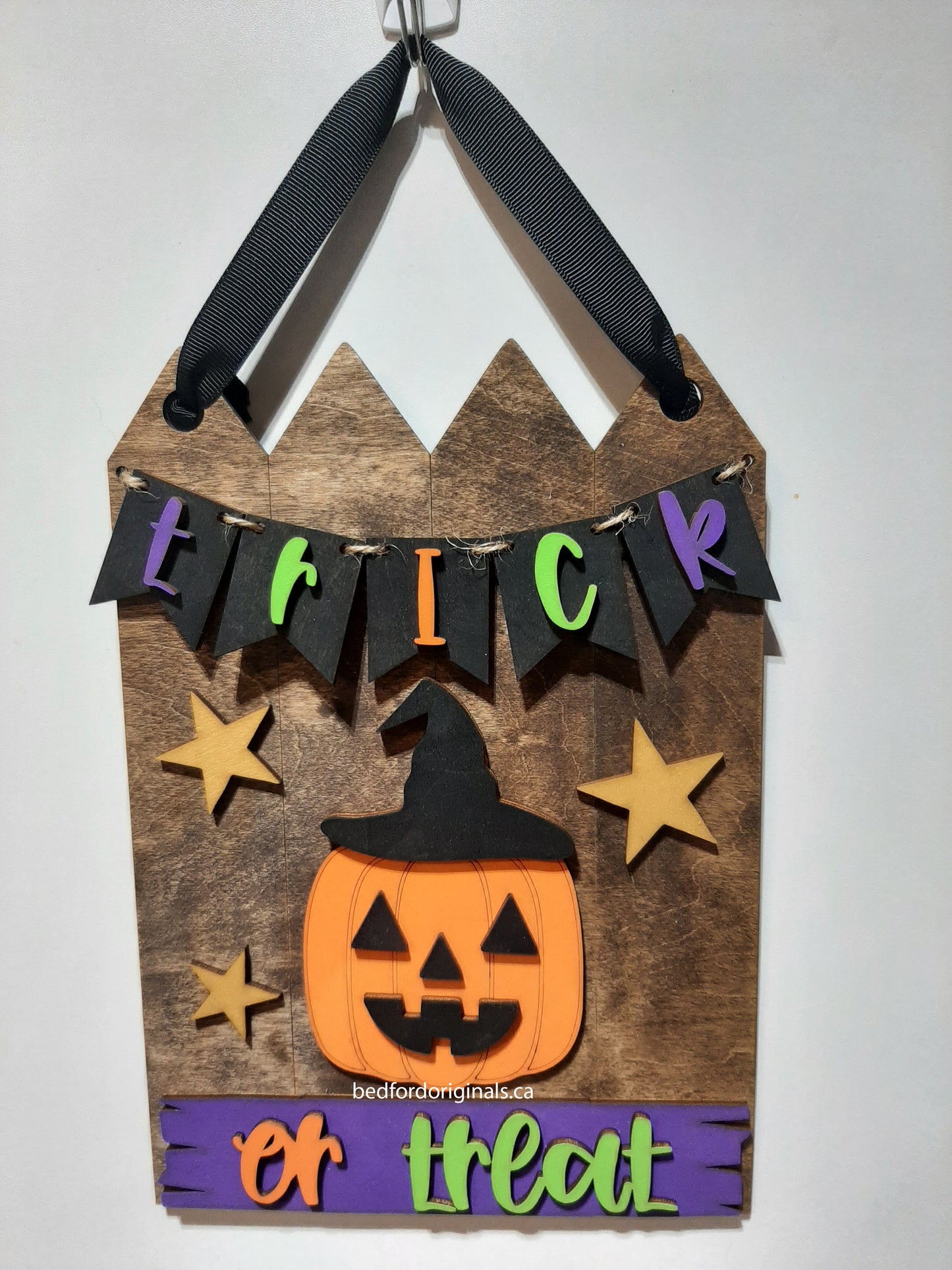 Trick or Treat Wall Hanger